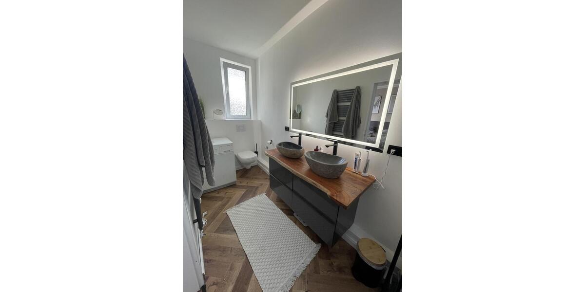 Etagenwohnung Krefeld Cracau - 4 Zimmer, 112 m&sup2;, 1.355&euro; | Angebot:25871602