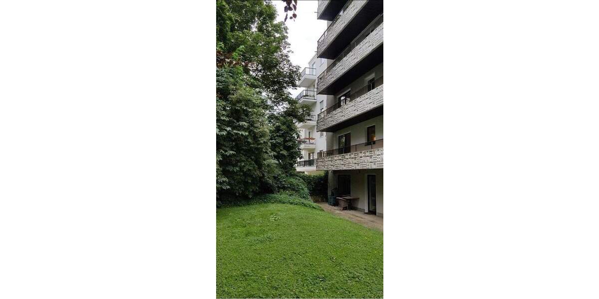 Etagenwohnung Düsseldorf Oberkassel - 2 Zimmer, 82 m&sup2;, 1.550&euro; | Angebot:25708278