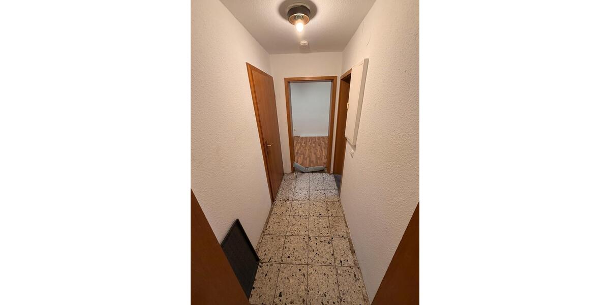 Dachgeschoßwohnung Duisburg Ruhrort - 3.5 Zimmer, 87 m&sup2;, 900&euro; | Angebot:25378647