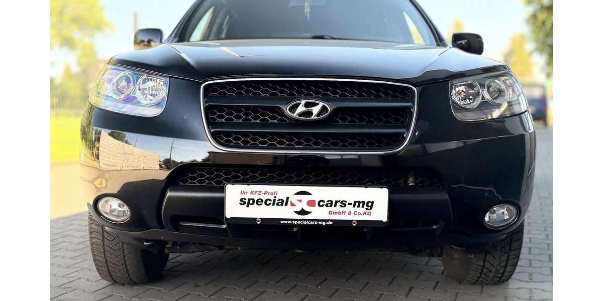 Hyundai Santa Fe 2.0 CRDi Team 08 / Automatik / Allrad 168.000 km 5.900 &euro; Mönchengladbach 41066