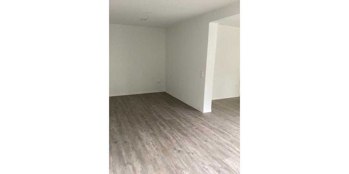 Etagenwohnung Oberhausen - 2 Zimmer, 51 m&sup2;, 334&euro; | Angebot:23393125