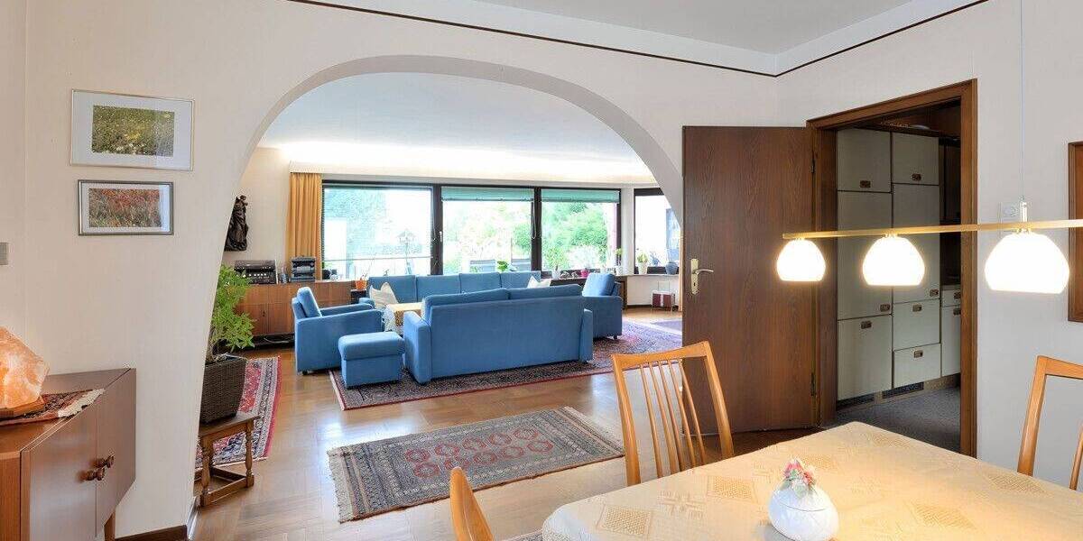 Einfamilienhaus Moers Vennikel - 9 Zimmer, 319 m&sup2;, 699.000&euro; | Angebot:25799166