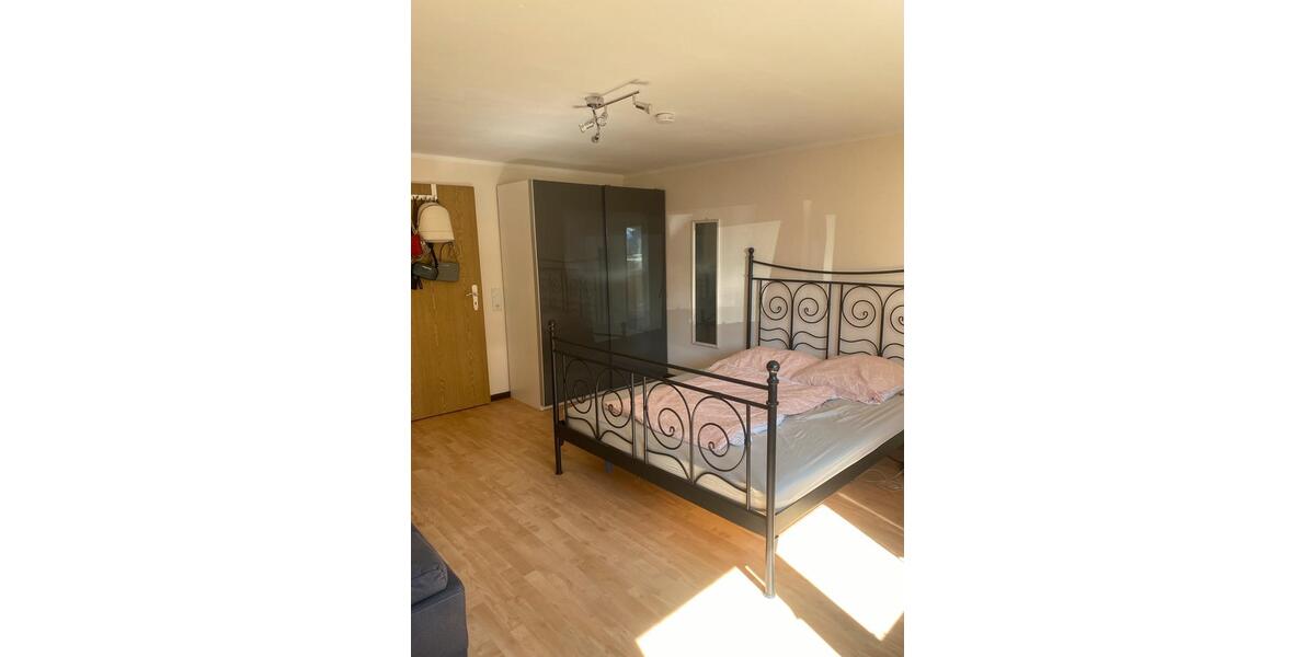 Etagenwohnung Langenfeld (Rheinland) - 2.5 Zimmer, 79 m&sup2;, 750&euro; | Angebot:26049839