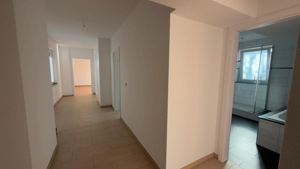 Etagenwohnung Düsseldorf Pempelfort - 3 Zimmer, 93 m&sup2;, 1.440&euro; | Angebot:26663995