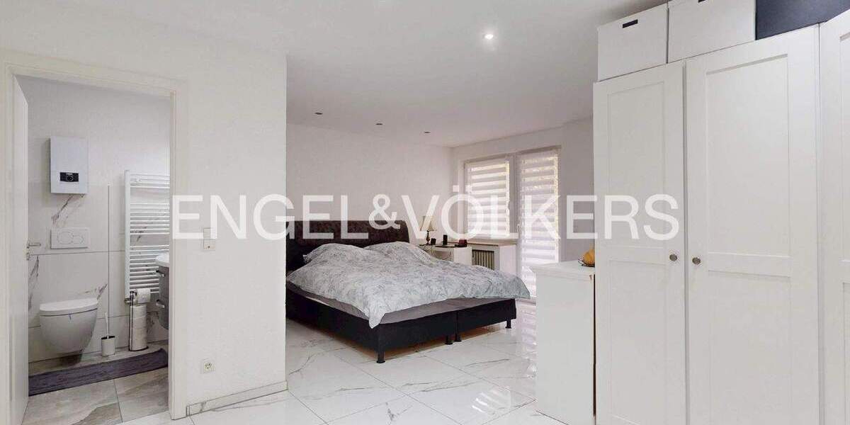 Etagenwohnung Moers Moers-Mitte - 5 Zimmer, 156 m&sup2;, 375.000&euro; | Angebot:25709623