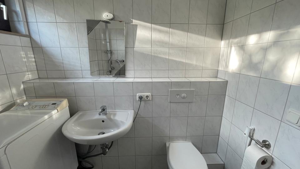 Dachgeschoßwohnung Düsseldorf Stadtbezirk 8 - 2 Zimmer, 50 m&sup2;, 700&euro; | Angebot:26024003