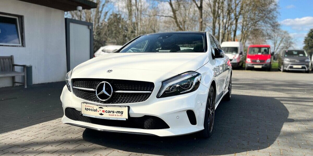 Mercedes-Benz A 220 CDI / AMG / Pano / Kamera / Navi / Euro6 195.000 km 16.390 &euro; Mönchengladbach 41066