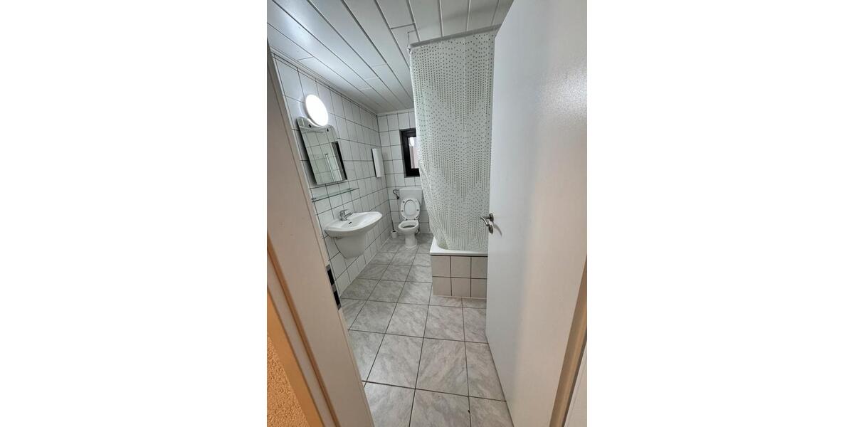 Reihenhaus Nettetal - 7 Zimmer, 210 m&sup2;, 299.000&euro; | Angebot:25318678