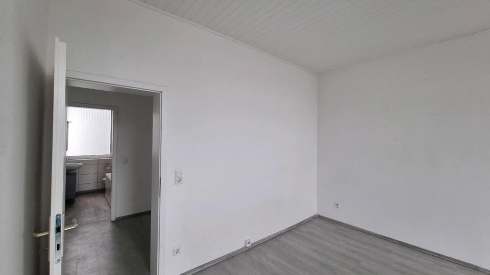 Etagenwohnung Krefeld Cracau - 2 Zimmer, 40 m&sup2;, 530&euro; | Angebot:25968659