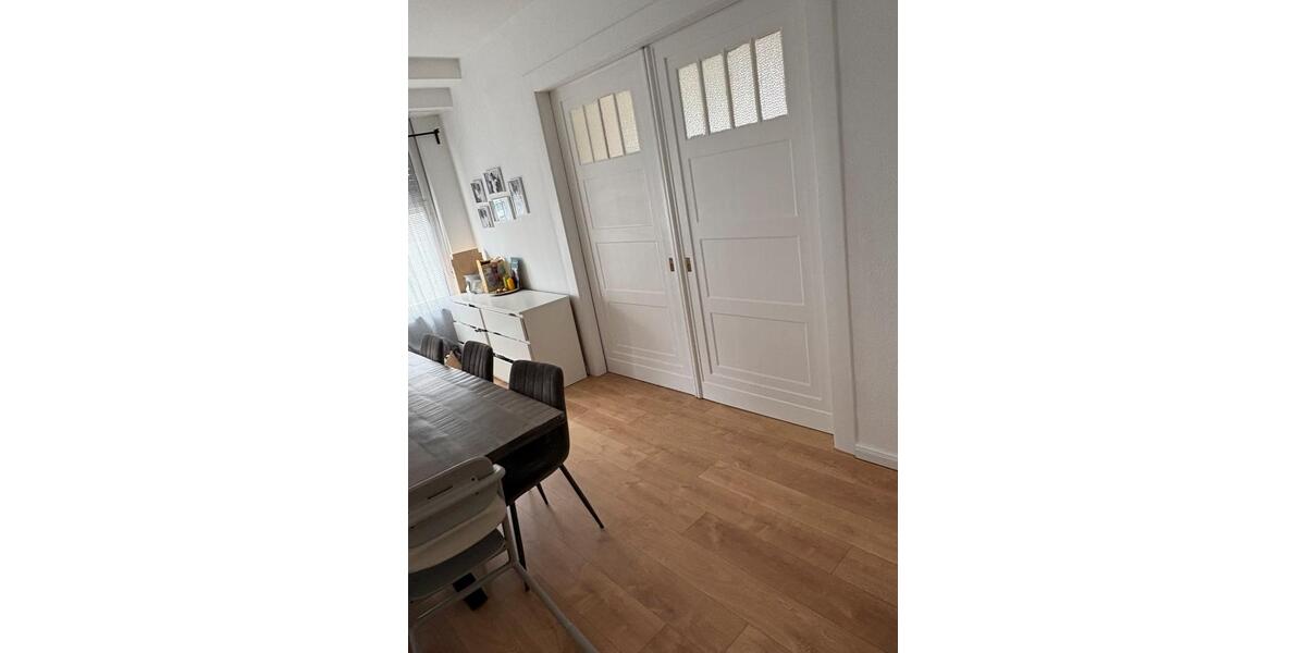 Etagenwohnung Mönchengladbach Nord - 5 Zimmer, 145 m&sup2;, 1.800&euro; | Angebot:26110144