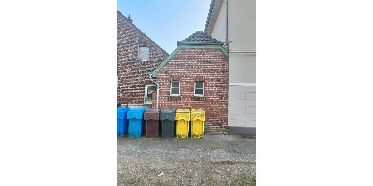 Einfamilienhaus Viersen - 4 Zimmer, 140 m&sup2;, 180.000&euro; | Angebot:25403234