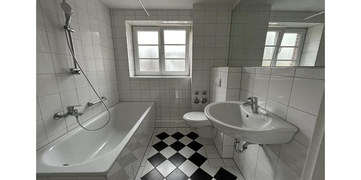 Etagenwohnung Duisburg Hamborn - 2.5 Zimmer, 54 m&sup2;, 404&euro; | Angebot:26015246