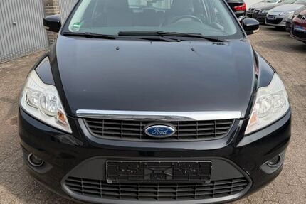 Ford Focus 147.889 km 3.590 &euro; Mönchengladbach 41239