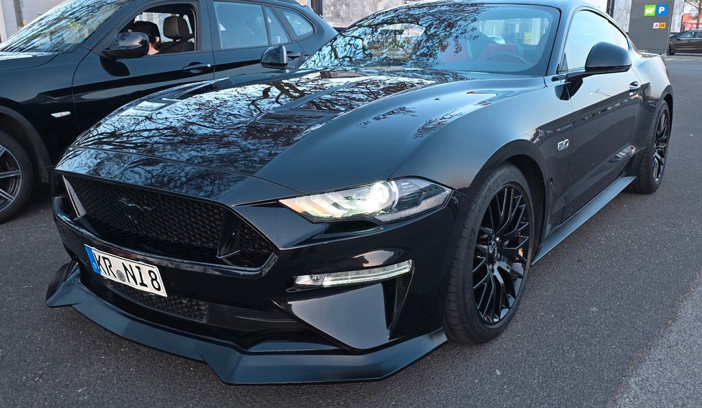 Ford Mustang 94.000 km 34.900 &euro; Krefeld 47829