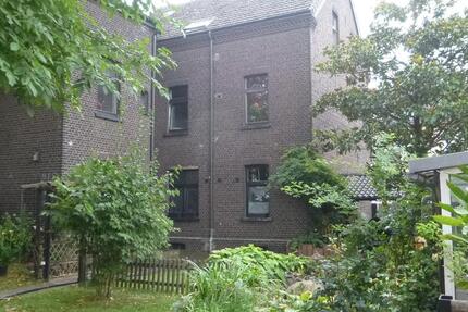 Wohnung Duisburg Mittelmeiderich - 3 Zimmer, 95 m&sup2;, 700&euro; | Angebot:26045507