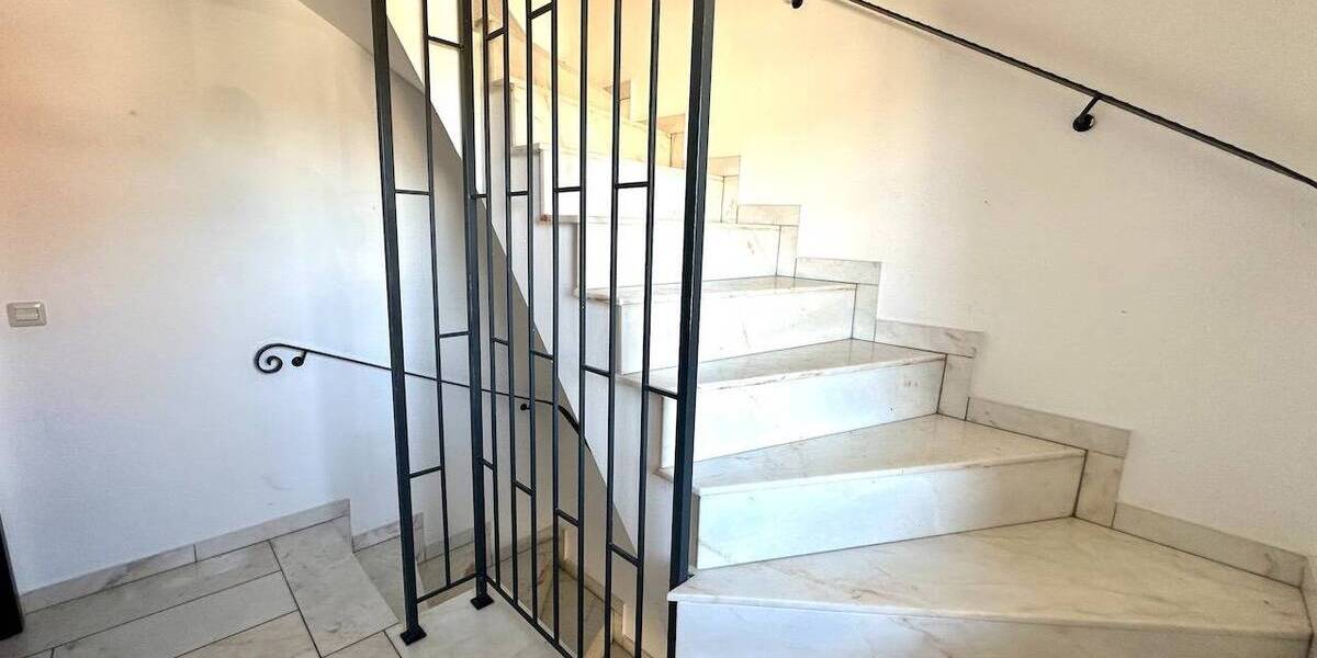Reihenmittelhaus Neuss Rosellen - 6 Zimmer, 162 m&sup2;, 579.000&euro; | Angebot:26657261