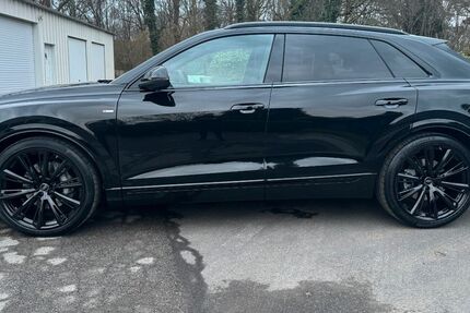 Audi Q8 14.900 km 110.432 &euro; Langenfeld 40764