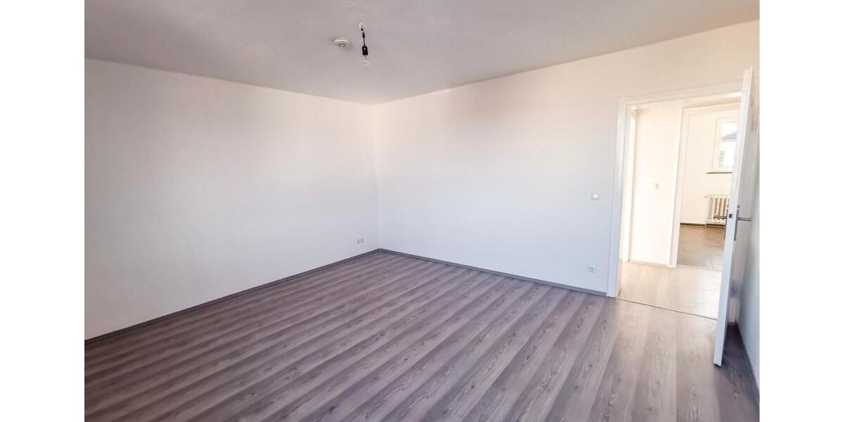Etagenwohnung Mülheim an der Ruhr Heißen - 4 Zimmer, 80 m&sup2;, 699&euro; | Angebot:26023862