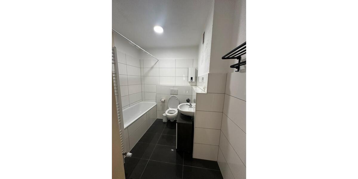 Etagenwohnung Duisburg Hamborn - 2.5 Zimmer, 62 m&sup2;, 560&euro; | Angebot:25990050