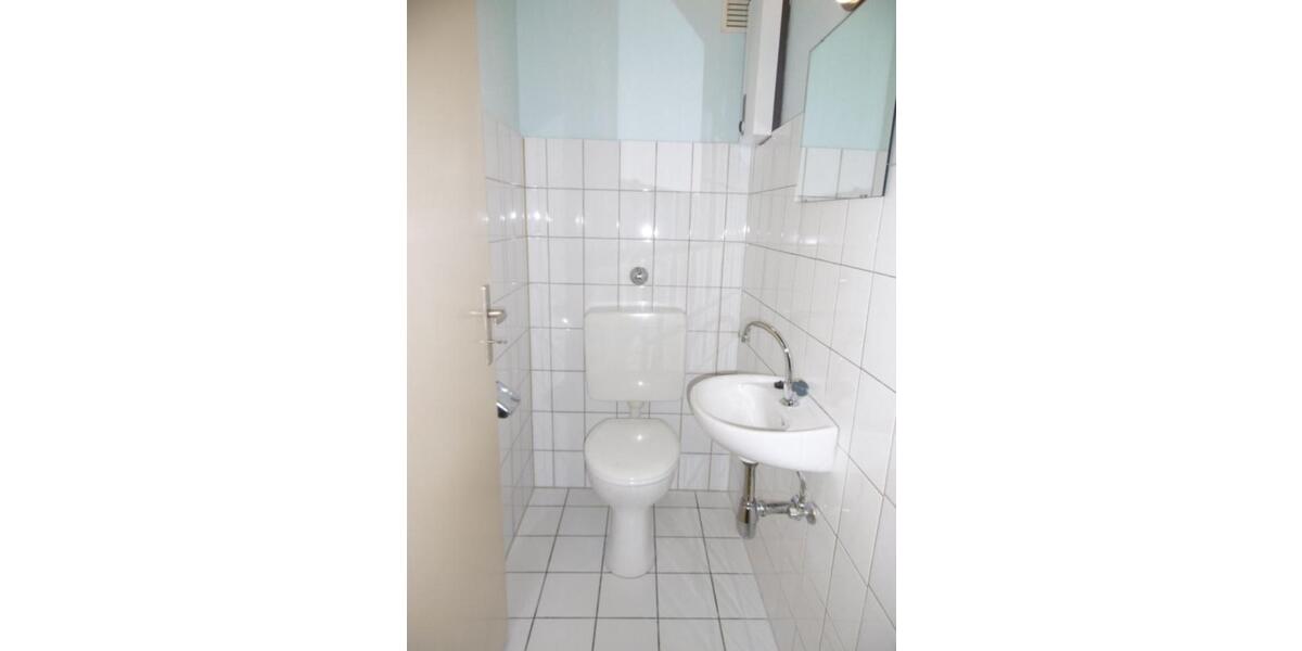 Etagenwohnung Düsseldorf Derendorf - 3 Zimmer, 97 m&sup2;, 970&euro; | Angebot:25873075