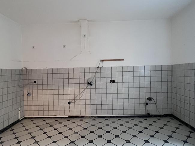 Etagenwohnung Duisburg Rheinhausen - 4 Zimmer, 190 m&sup2;, 1.800&euro; | Angebot:25378981