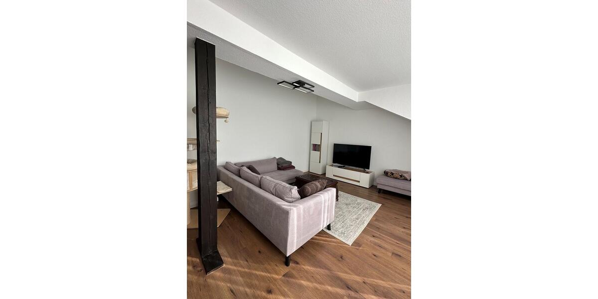 Dachgeschoßwohnung Hilden - 2.5 Zimmer, 65 m&sup2;, 585&euro; | Angebot:26015245