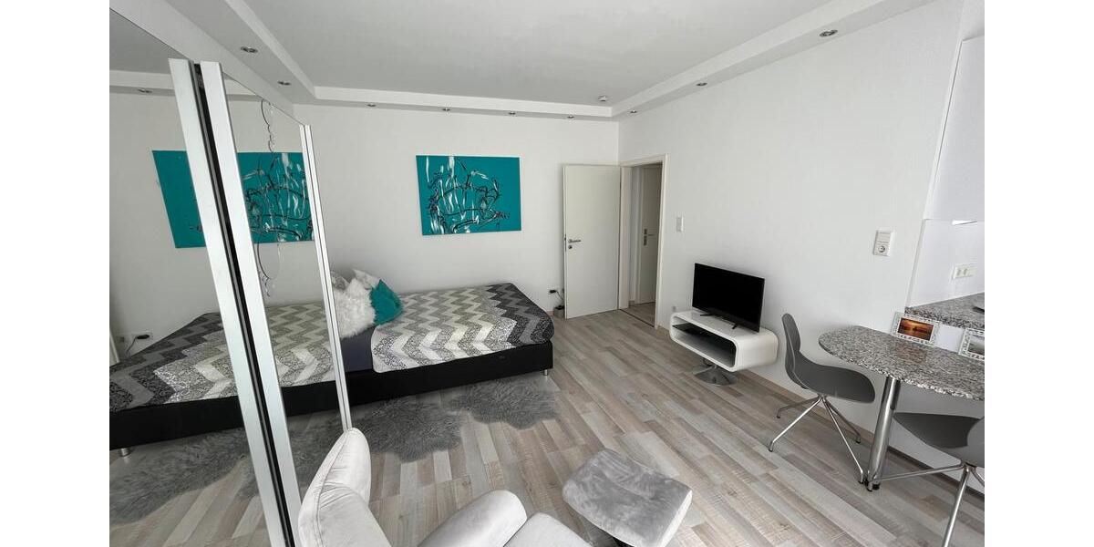 Hochparterre Düsseldorf Stadtbezirk 3 - 1 Zimmer, 26 m&sup2;, 1.090&euro; | Angebot:25960305