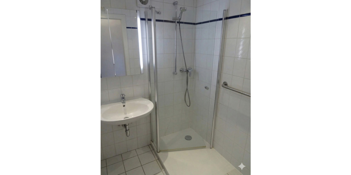 Etagenwohnung Krefeld Cracau - 3 Zimmer, 86 m&sup2;, 750&euro; | Angebot:25892874