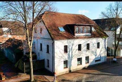 Haus Schwalmtal - 11 Zimmer, 333 m&sup2;, 420.000&euro; | Angebot:25157358