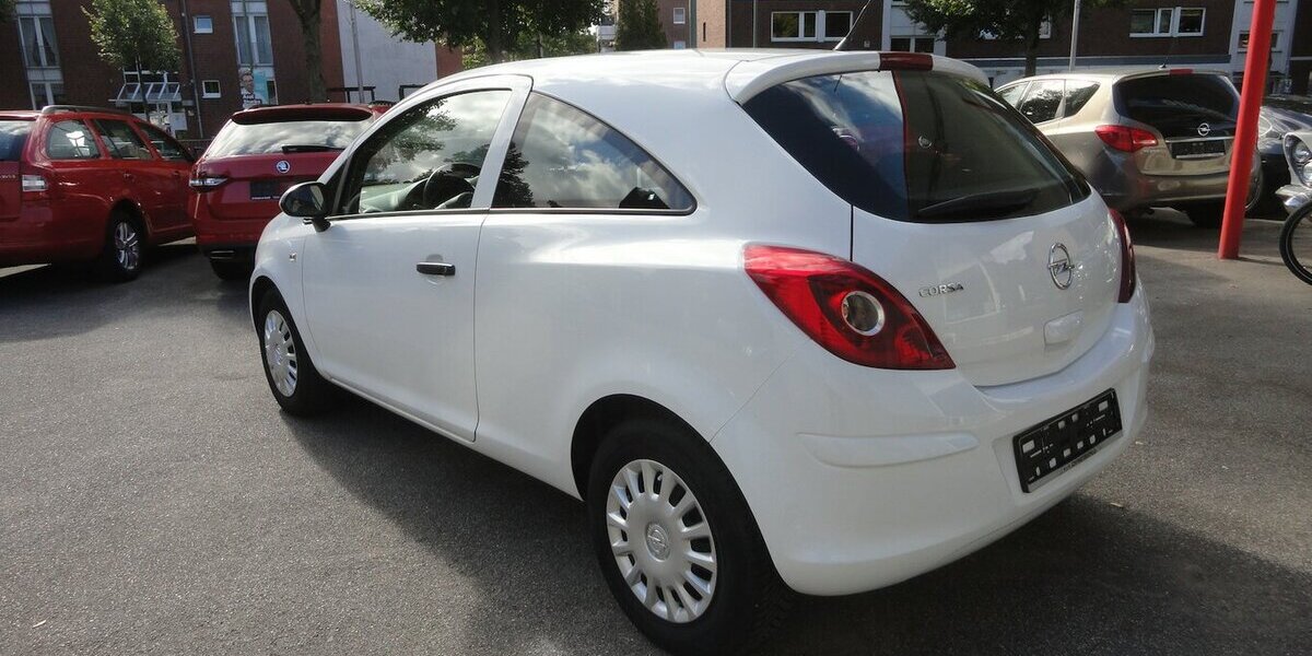 Opel Corsa Selection Klima Kette+TÜV neu S.heft 179.000 km 3.700 &euro; Neuss 41462