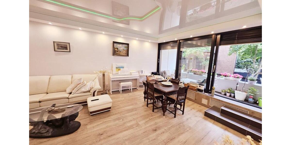 Etagenwohnung Mönchengladbach Süd - 2 Zimmer, 132 m&sup2;, 199.000&euro; | Angebot:25043820