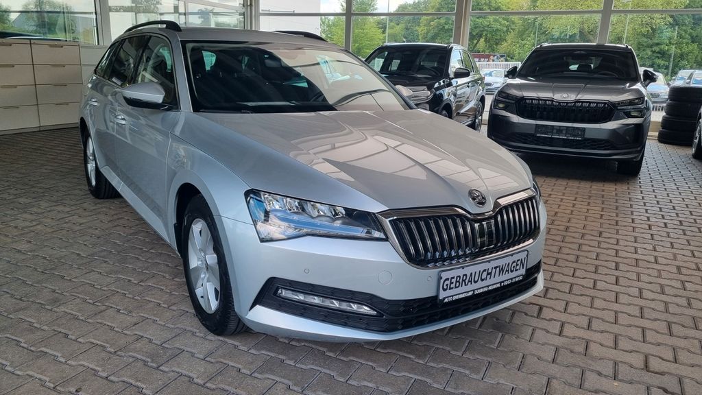 Skoda Superb 71.900 km 24.950 &euro; Duisburg 47167