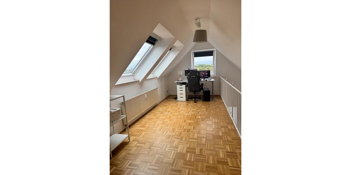 Dachgeschoßwohnung Meerbusch Necklenbroich - 3 Zimmer, 94 m&sup2;, 1.662&euro; | Angebot:27618494