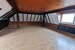 Dachgeschoßwohnung Duisburg Duisburg-Mitte - 5 Zimmer, 110 m&sup2;, 1.250&euro; | Angebot:26553398