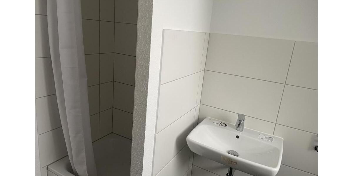 Dachgeschoßwohnung Krefeld - 3 Zimmer, 63 m&sup2;, 625&euro; | Angebot:25648687