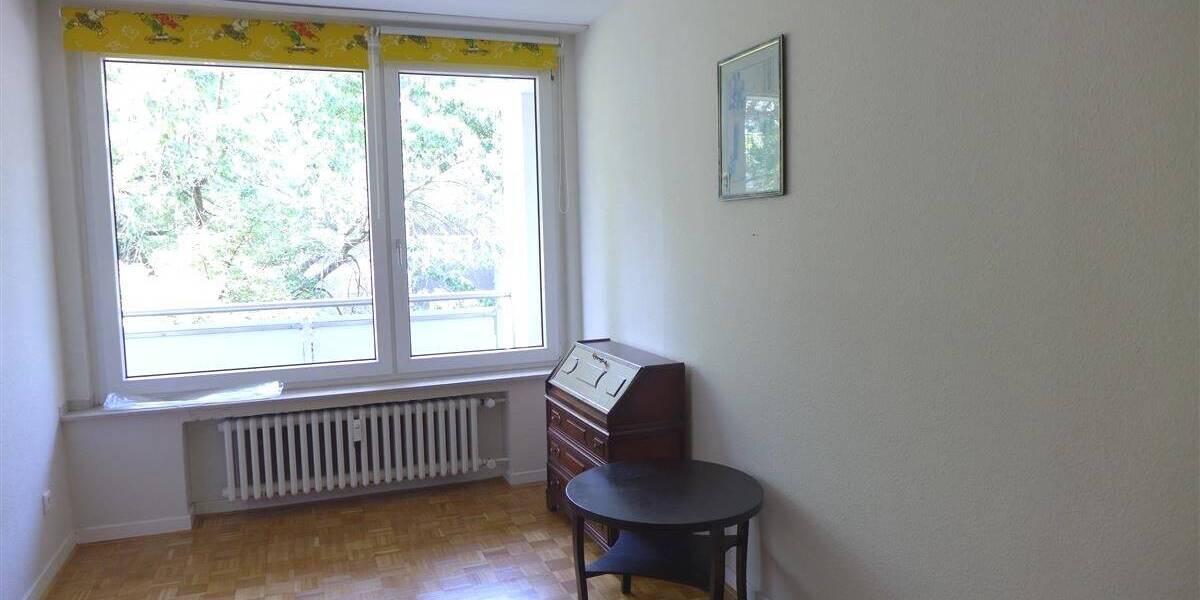 Etagenwohnung Krefeld Cracau - 4 Zimmer, 101 m&sup2;, 196.000&euro; | Angebot:26686737