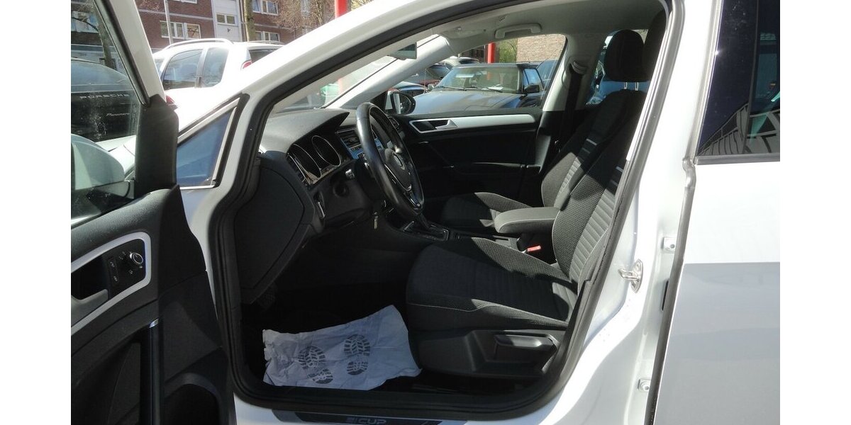 VW Golf Cup 1,4 BMT Autom.Klimatr.SHZ.PDC. 2.Hd 147.000 km 10.950 &euro; Neuss 41462