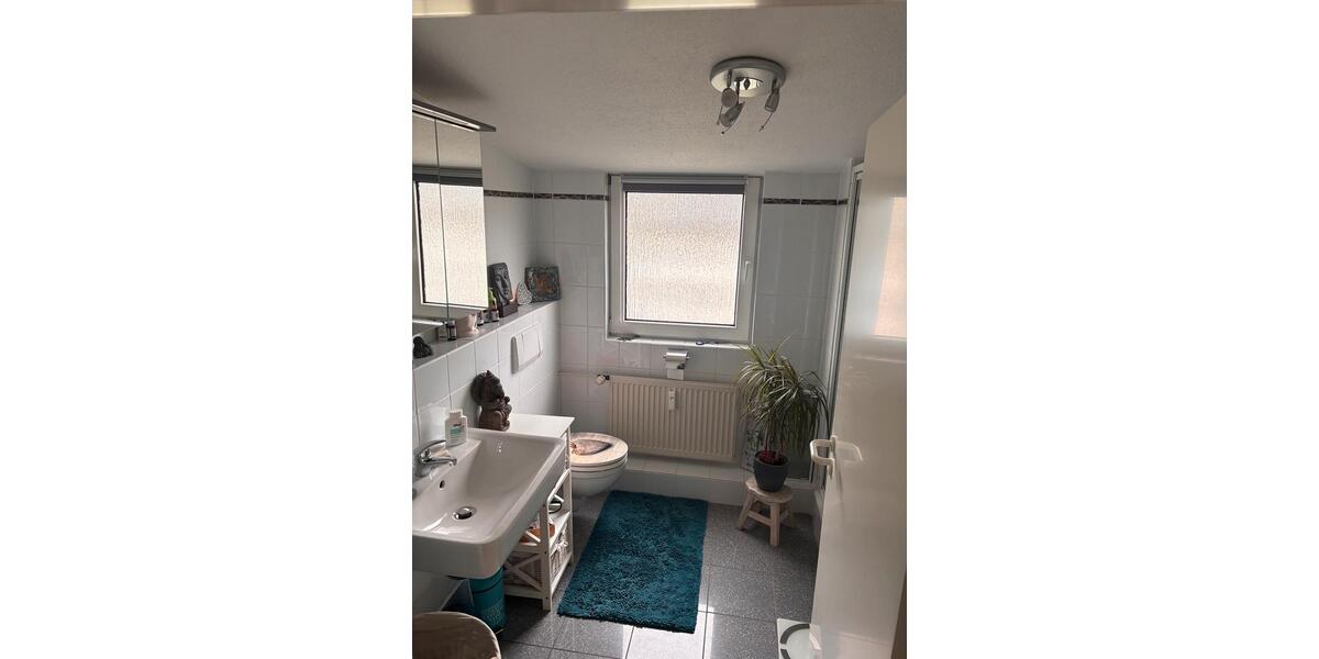Dachgeschoßwohnung Hilden - 3 Zimmer, 77 m&sup2;, 259.000&euro; | Angebot:26538028