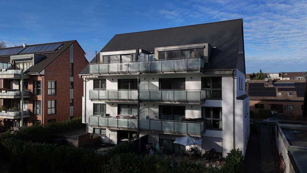 Etagenwohnung Düsseldorf Reisholz - 3 Zimmer, 116 m&sup2;, 569.000&euro; | Angebot:25541575
