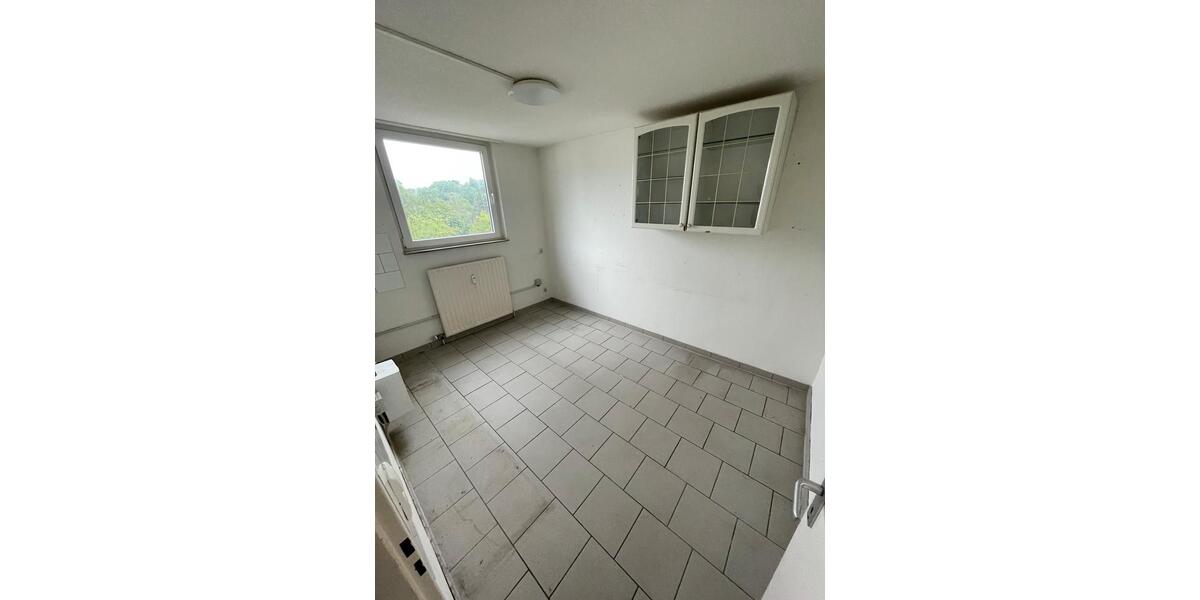 Etagenwohnung Mönchengladbach Süd - 1 Zimmer, 66 m&sup2;, 600&euro; | Angebot:26638353
