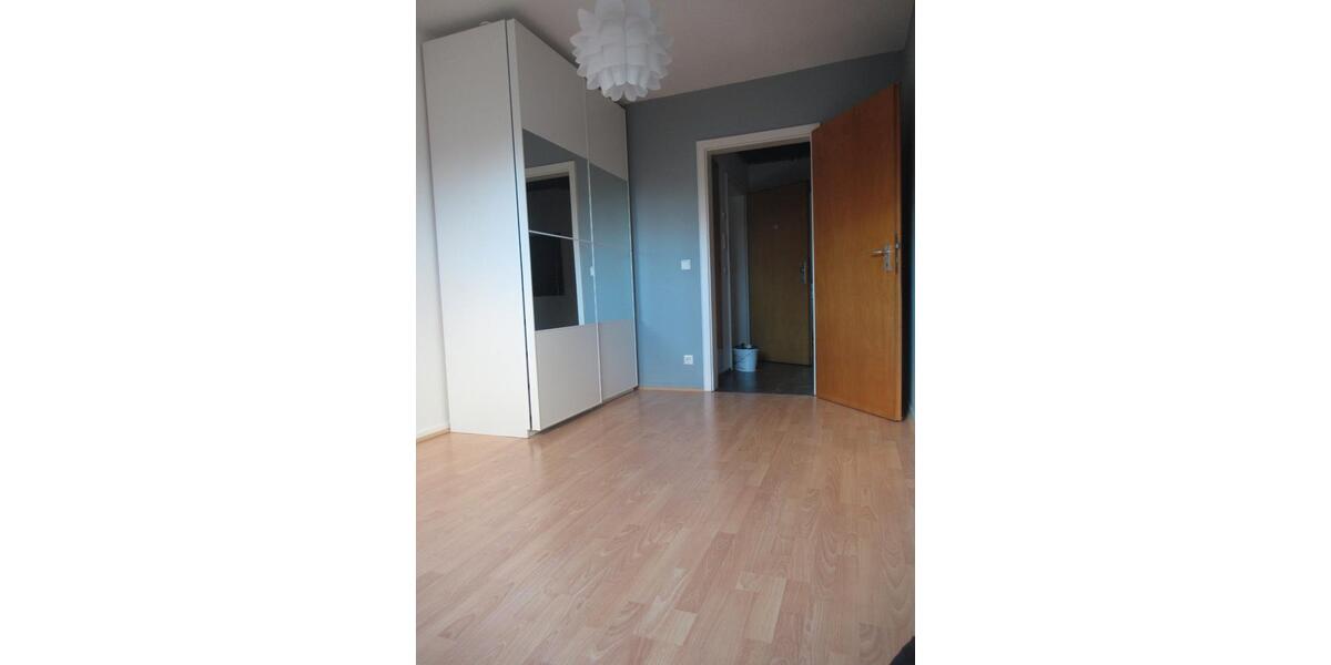 Dachgeschoßwohnung Mönchengladbach Ost - 3 Zimmer, 57 m&sup2;, 520&euro; | Angebot:26024445