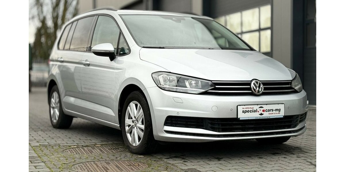 VW Touran 1.Hd / Automatik / AHK / 7 Sitze / Navi 110.000 km 23.490 &euro; Mönchengladbach 41066