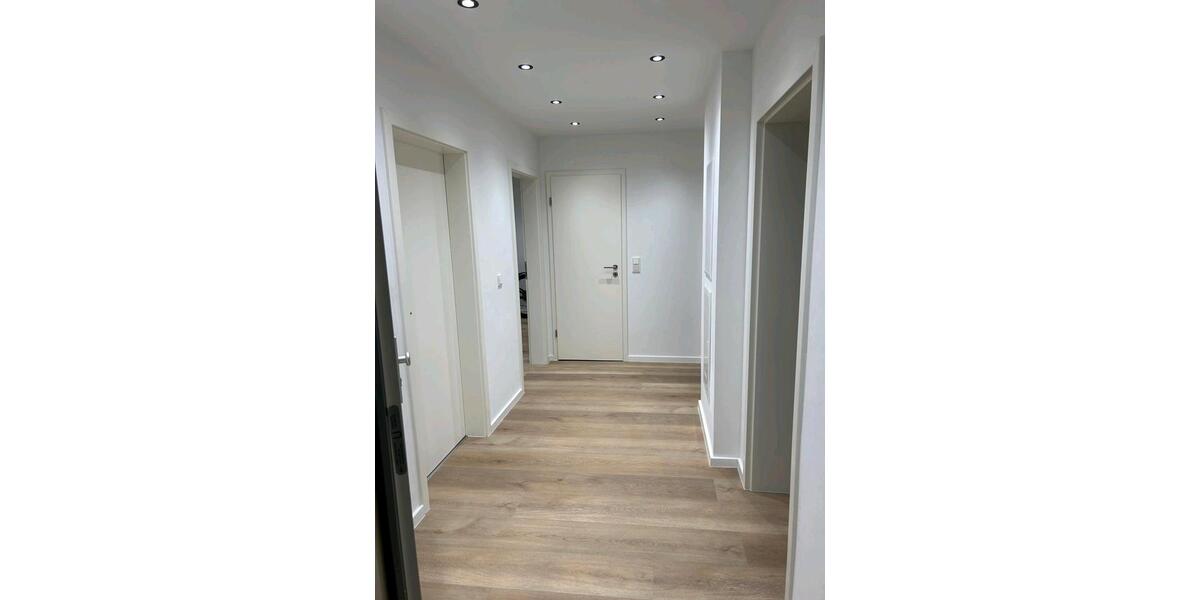 Etagenwohnung Mönchengladbach Nord - 3 Zimmer, 85 m&sup2;, 1.020&euro; | Angebot:25892832