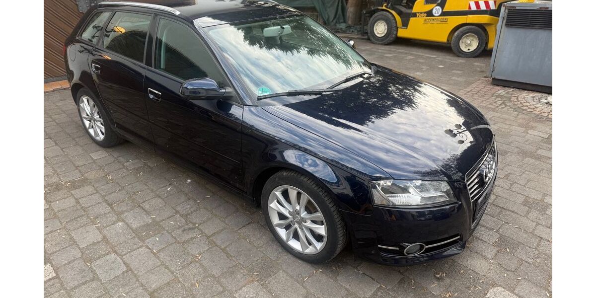 Audi A3 281.221 km 5.200 &euro; Neukirchen-Vluyn 47506