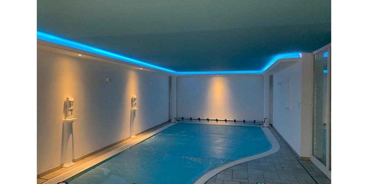 Villa Mönchengladbach Nord - 6 Zimmer, 340 m&sup2;, 7.000&euro; | Angebot:24381556