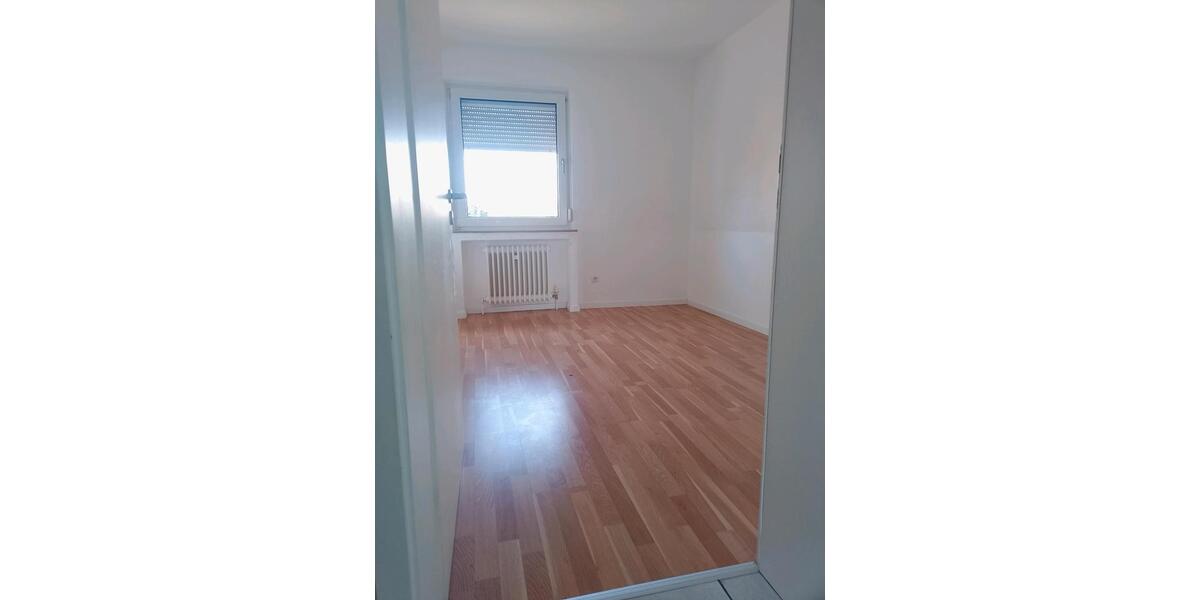 Etagenwohnung Oberhausen Biefang - 4 Zimmer, 98 m&sup2;, 860&euro; | Angebot:26640765