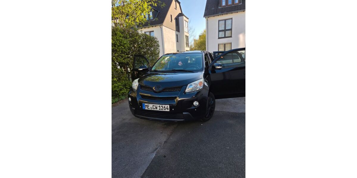 Toyota Urban Cruiser 120.000 km 4.999 &euro; Ratingen 40883