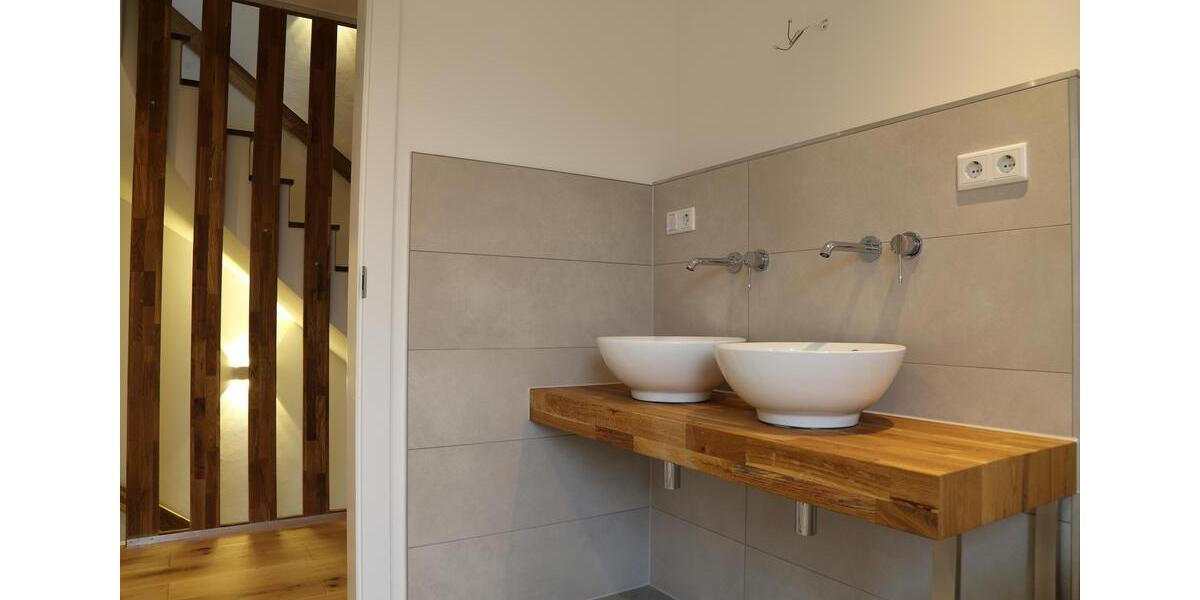 Doppelhaushälfte Meerbusch - 5 Zimmer, 205 m&sup2;, 2.800&euro; | Angebot:25905974