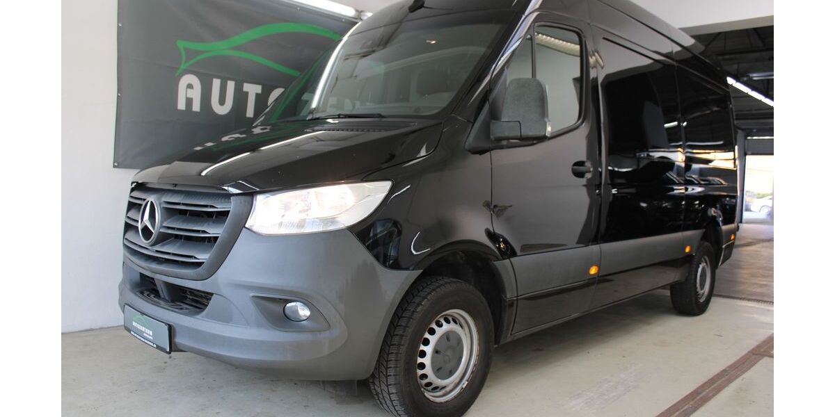 Mercedes-Benz Sprinter 249.998 km 20.990 &euro; Düsseldorf 40233