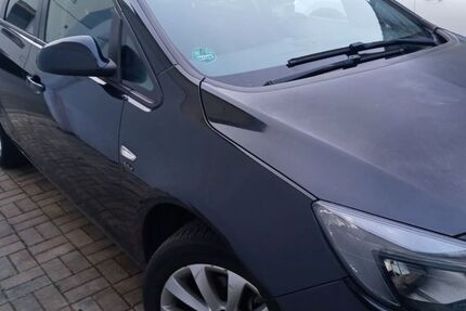 Opel Astra 294.000 km 2.700 &euro; Duisburg 47228